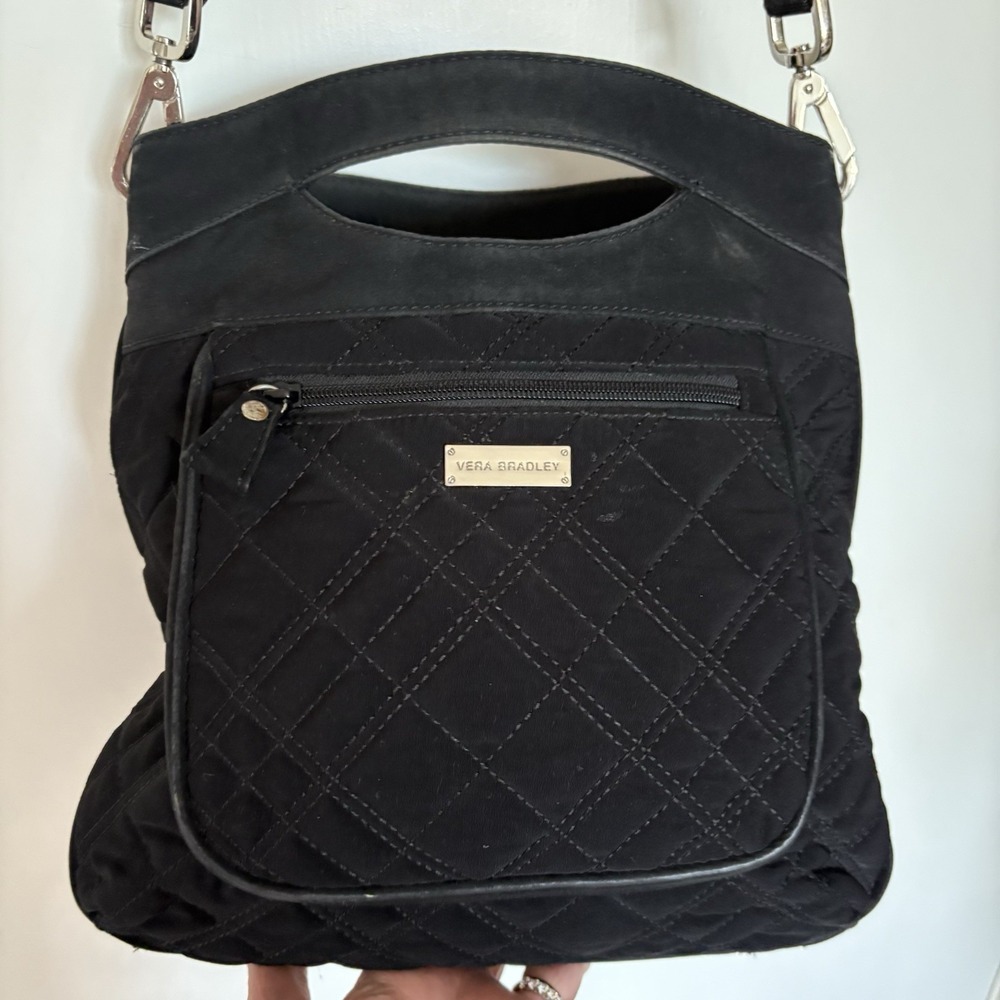 VERA BRADLEY BLACK CROSSBODY BAG PURSE - QUILTED
